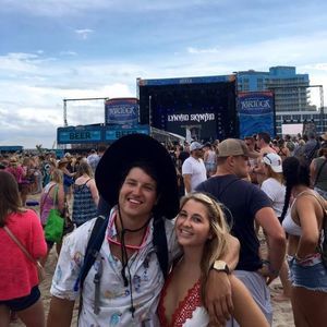 Meet your Posher, Grant