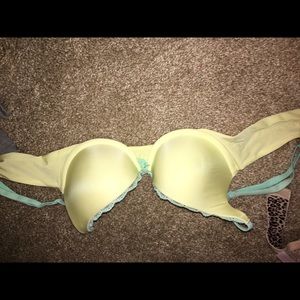 VS BRA 32 B