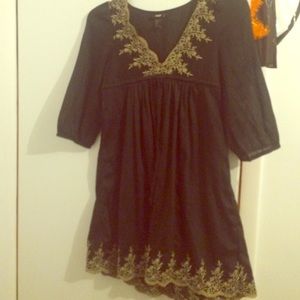 SiZe 4 h&m black dress with gold embroidery