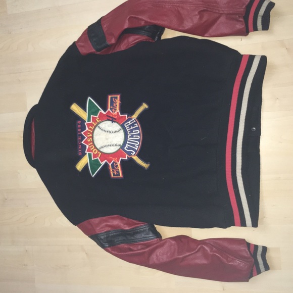 Louisville slugger Jacket - Picture 2 of 3