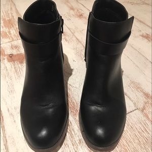 Diba Black Leather Ankle Boots