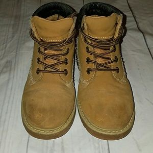 Boys Sonoma Hiking boots size 12