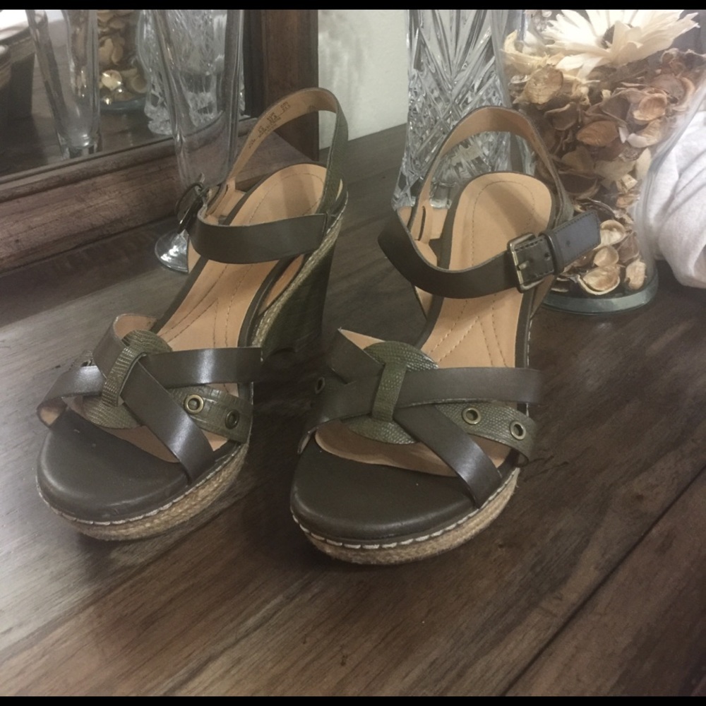 Naturalizer shoes 6 1/2