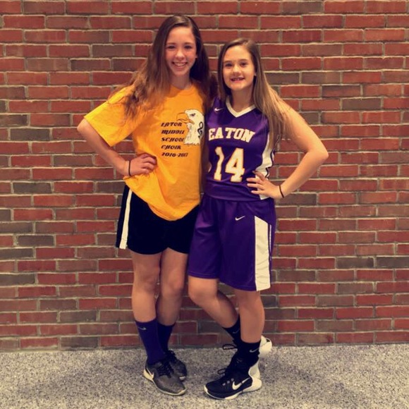 Meet your Posher, Alyvia - Picture 1 of 1