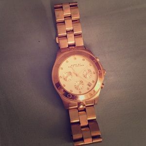 Marc Jacobs gold watch