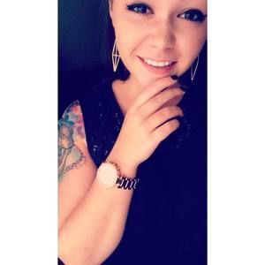 Meet your Posher, April