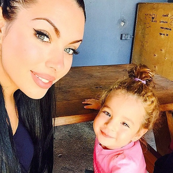 Meet your Posher, Cleo