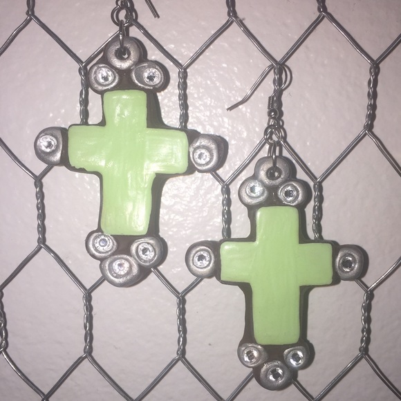 Sookie Sookie green cross earrings