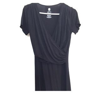 Kindred Braverly nursing gown/dress. Medium.