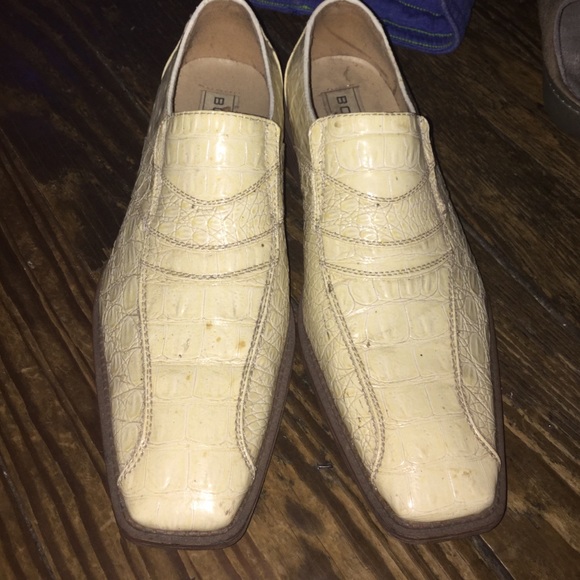 Men's Dress Shoes - Picture 2 of 3