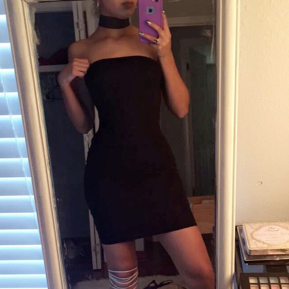 black strapless dress