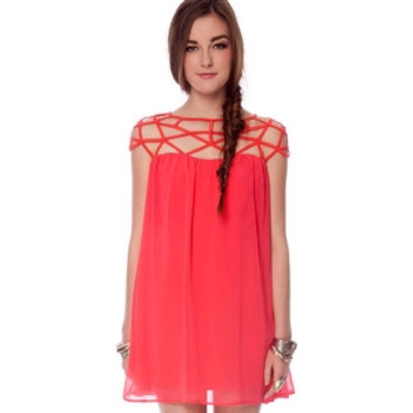 String Dress - Picture 1 of 3