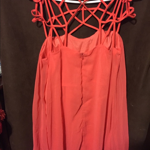 String Dress - Picture 3 of 3