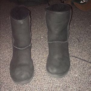 Black Uggs
