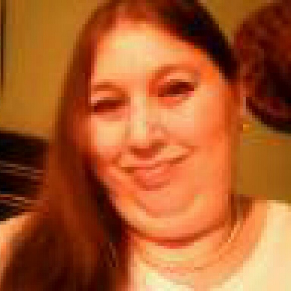 Meet your Posher, Dena - Picture 1 of 1