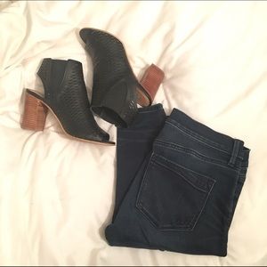 Express Dark Wash Jean Legging