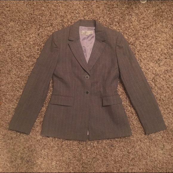 Tahari Blazer