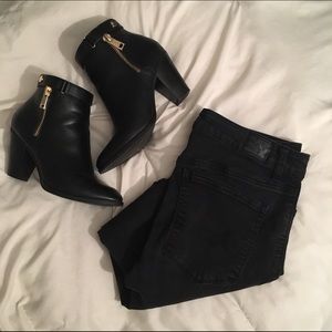 American Eagle Black Hi-Rise Jegging
