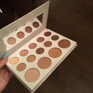 Carli bybel eyeshadow palette