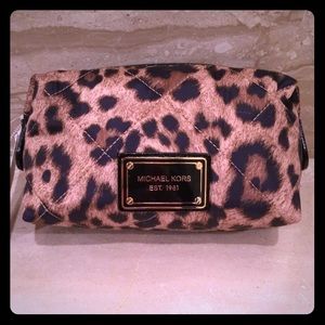 Michael Kors Quilted Large Leopard NWT Makeup Bag