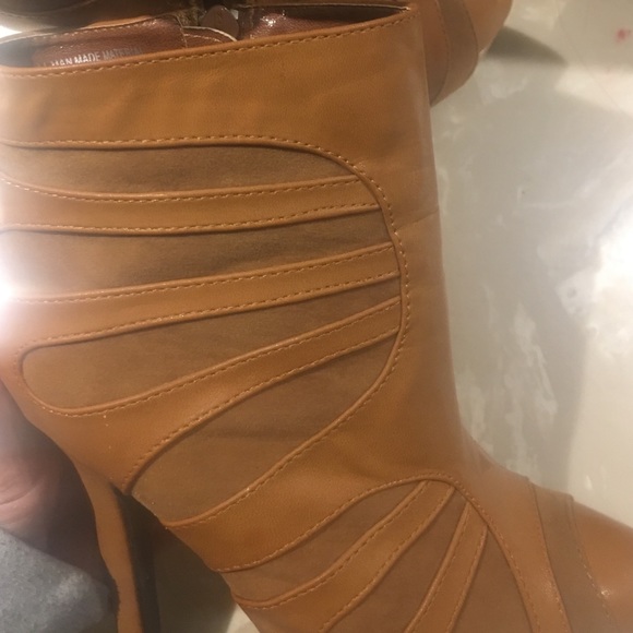 Platform booties - Picture 4 of 4