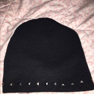 Black beanie