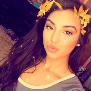 Meet your Posher, Alexis