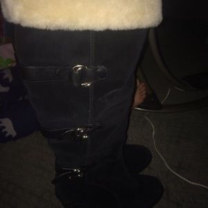 Weather proof Cole haans Nike air boots size 8