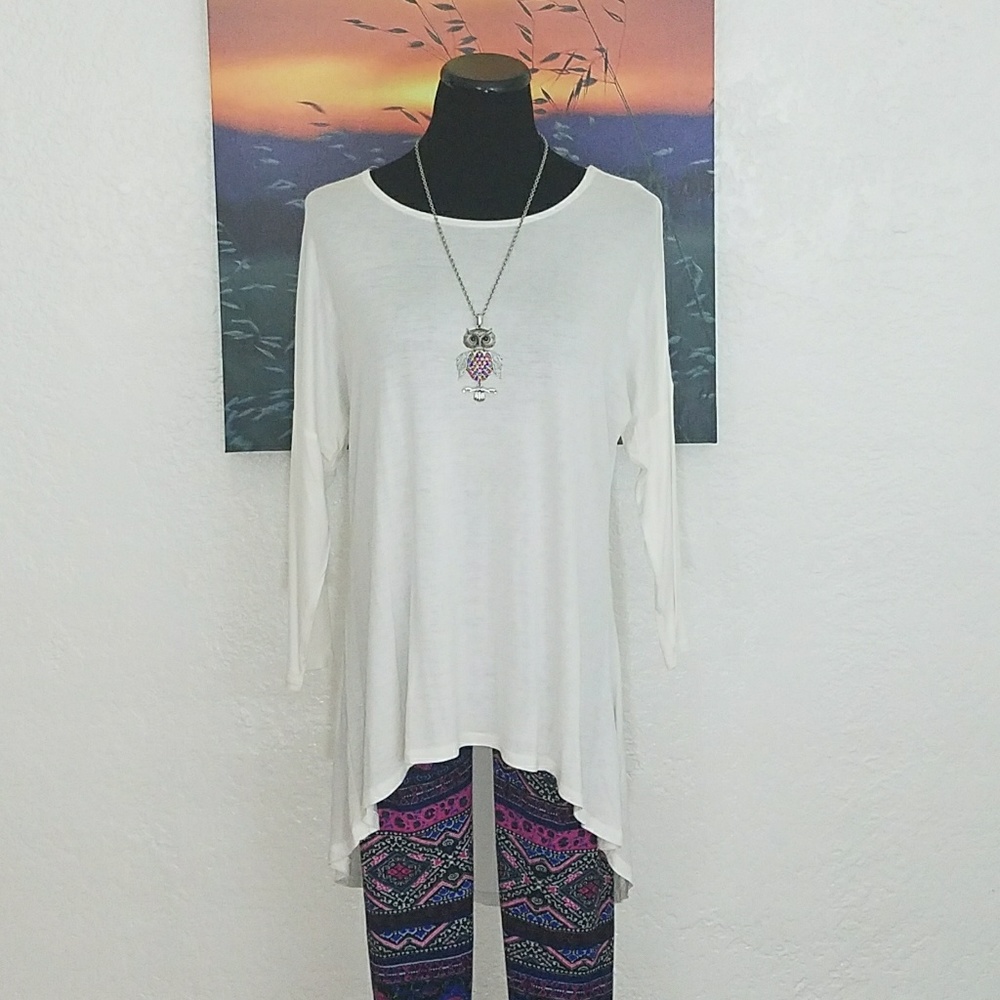 Ivory 3/4 Sleeve High Low Scoop Neck Tunic