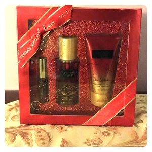 Victoria's Secret Pure Seduction Gift Set