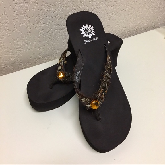 Brown yellow box sandals