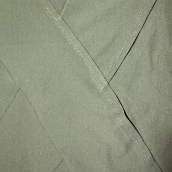 ❗️️️️PRICE DROP❗️X Fitted Skirt - Picture 3 of 4