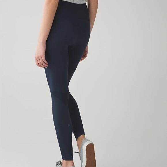 Lululemon zone in leggings