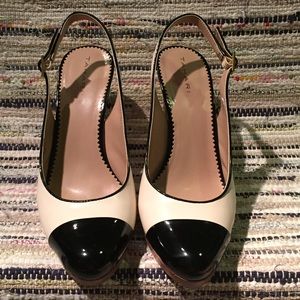 Tahari Ivory & Black Heels