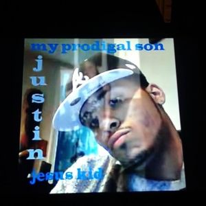 Meet your Posher, Justin