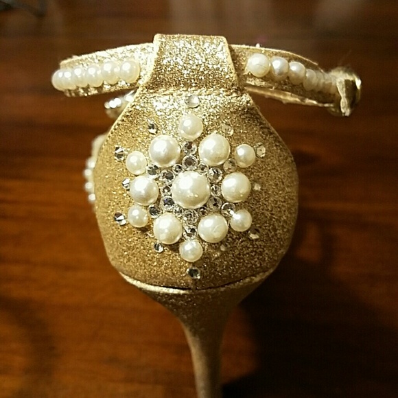 One-of-a-kind Hand-Jeweled Heels - Picture 3 of 4