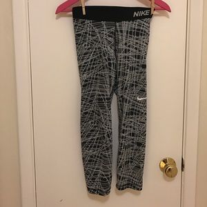 Nike Pro grey/black printed workout capris