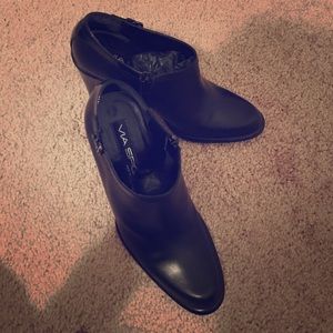 Via Spiga booties size 6