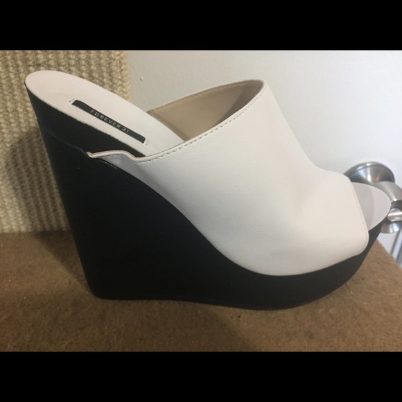 Forever 21 black & white high heels