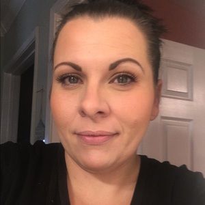 Meet your Posher, Carrie