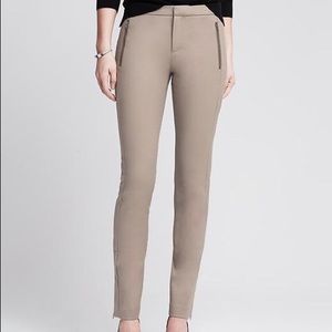 NWT banana republic pants (Addison fit) size 4s