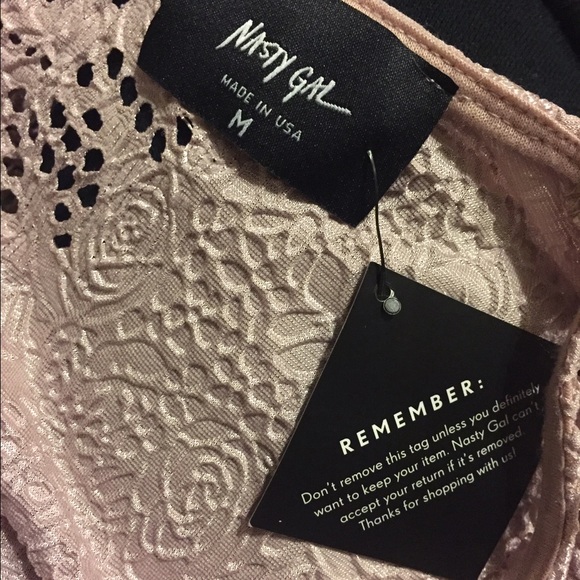 Lia Lace Dress - Picture 3 of 3