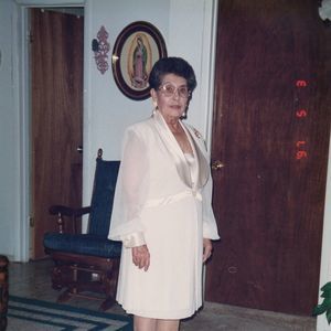 Meet your Posher, Felicia