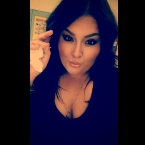 Meet your Posher, Nikki