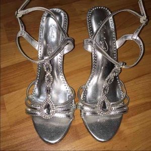 Michaelangelo shoes  style ~Meg size 8M