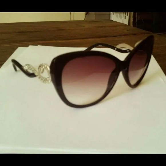 Cat Eye