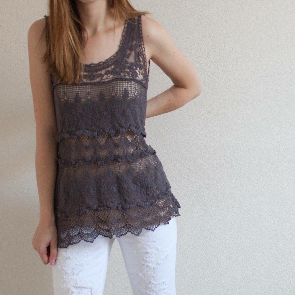 Grey lace tank SOLD - Picture 1 of 4