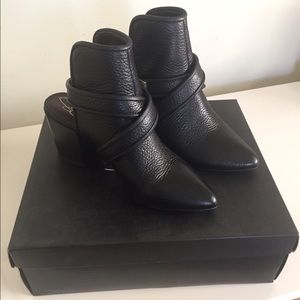 Report Signature Booties