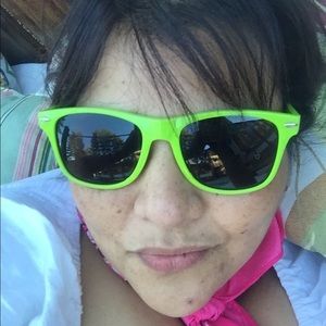 Meet your Posher, Marisa