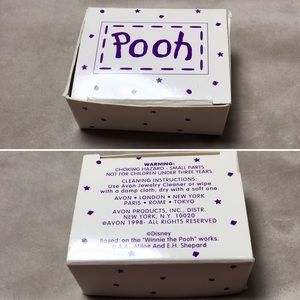 Avon Jewelry - Disney/Avon 1998 Winnie the Pooh Necklace Avon Jewelry - Disney/Avon 1998 Winnie the Pooh Necklace